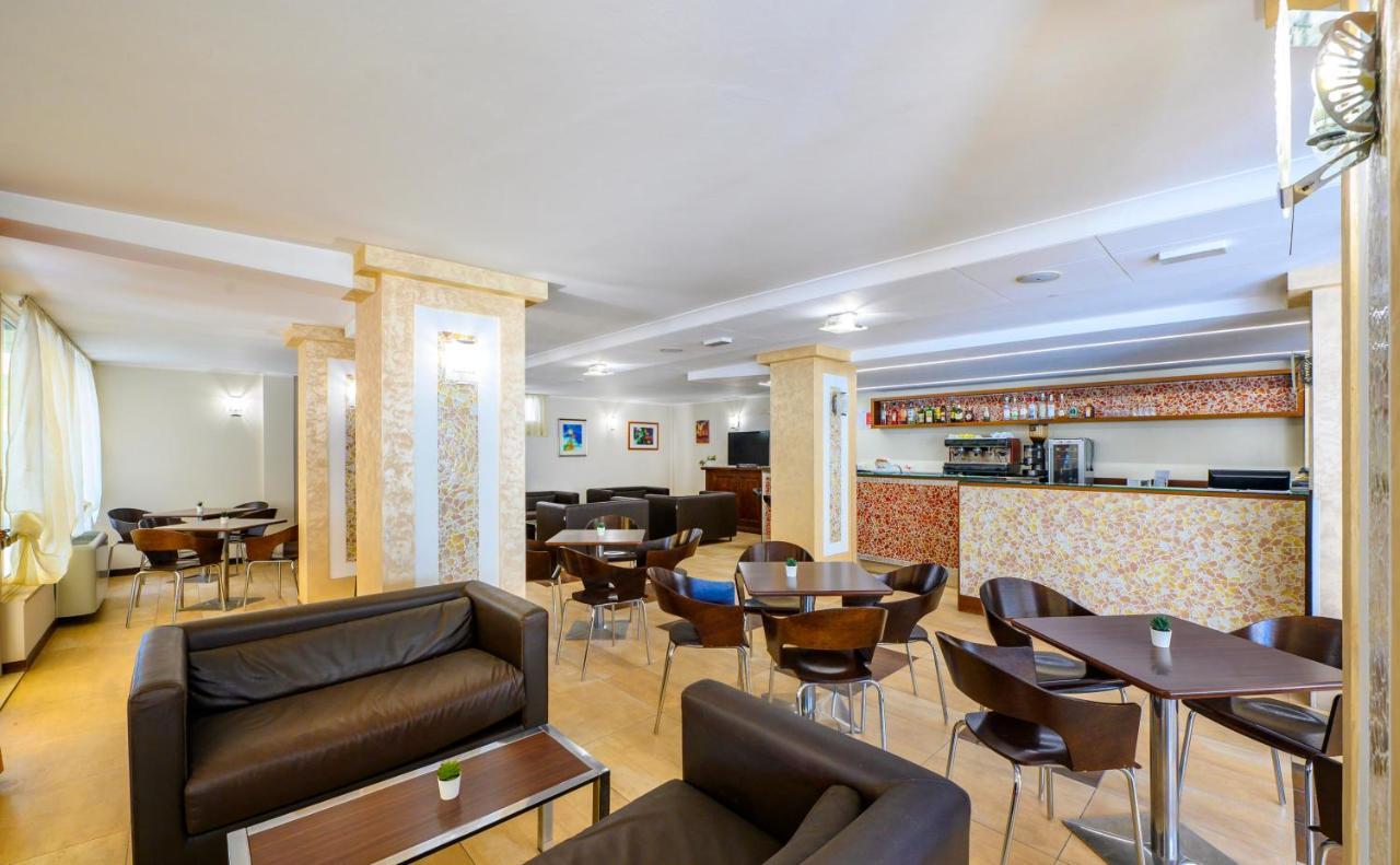 Hotel Harmony Rimini Esterno foto