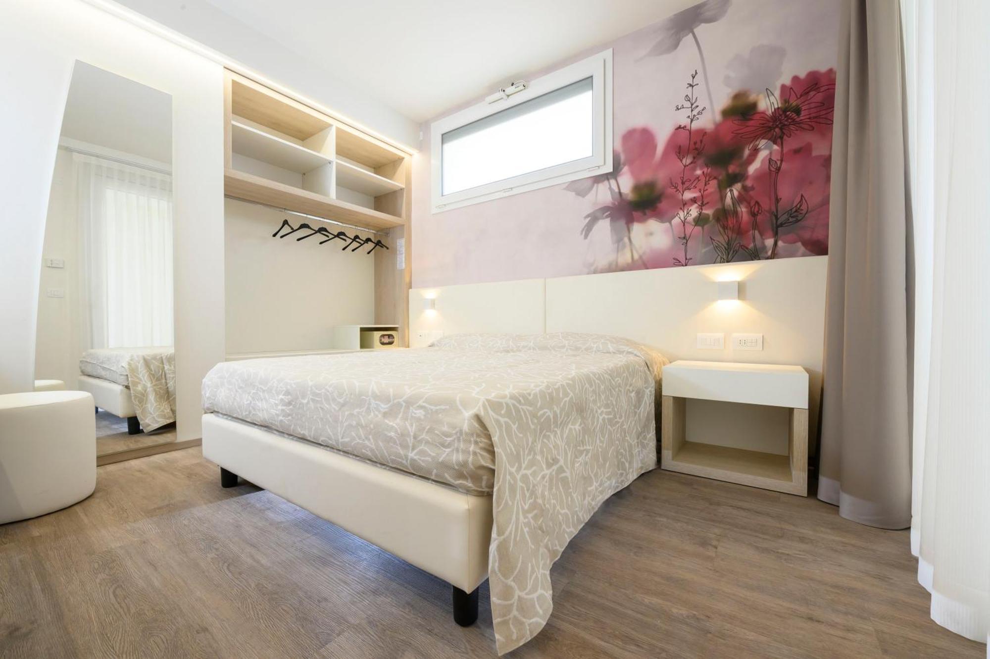 Hotel Harmony Rimini Esterno foto