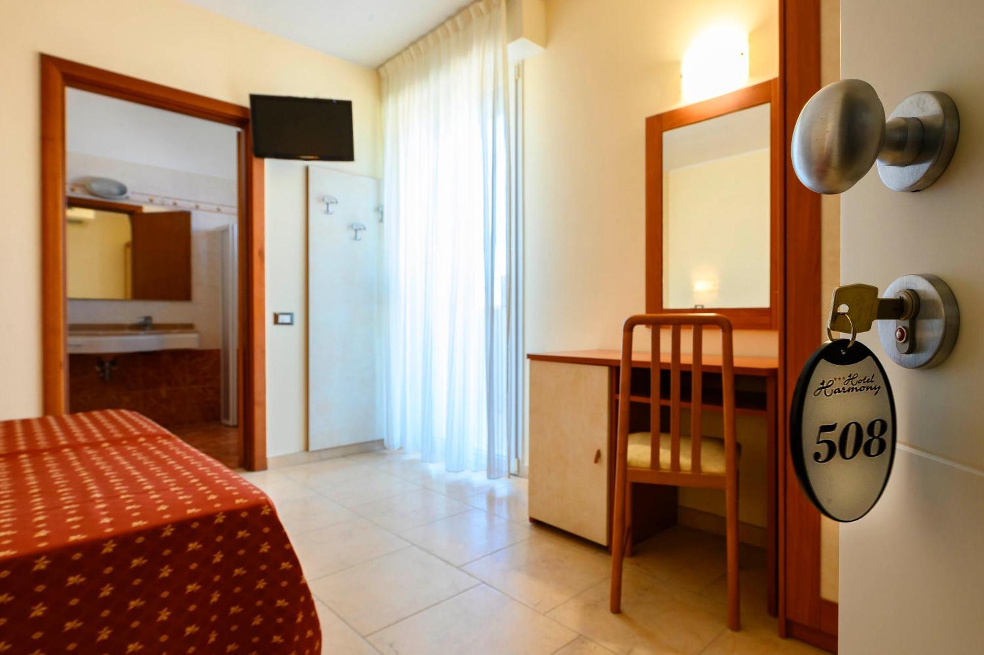 Hotel Harmony Rimini Esterno foto