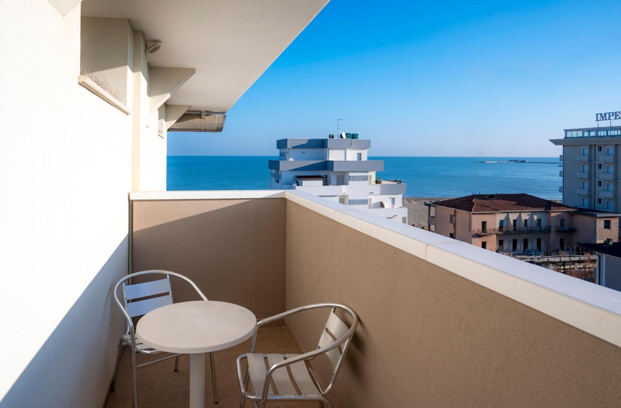 Hotel Harmony Rimini Esterno foto