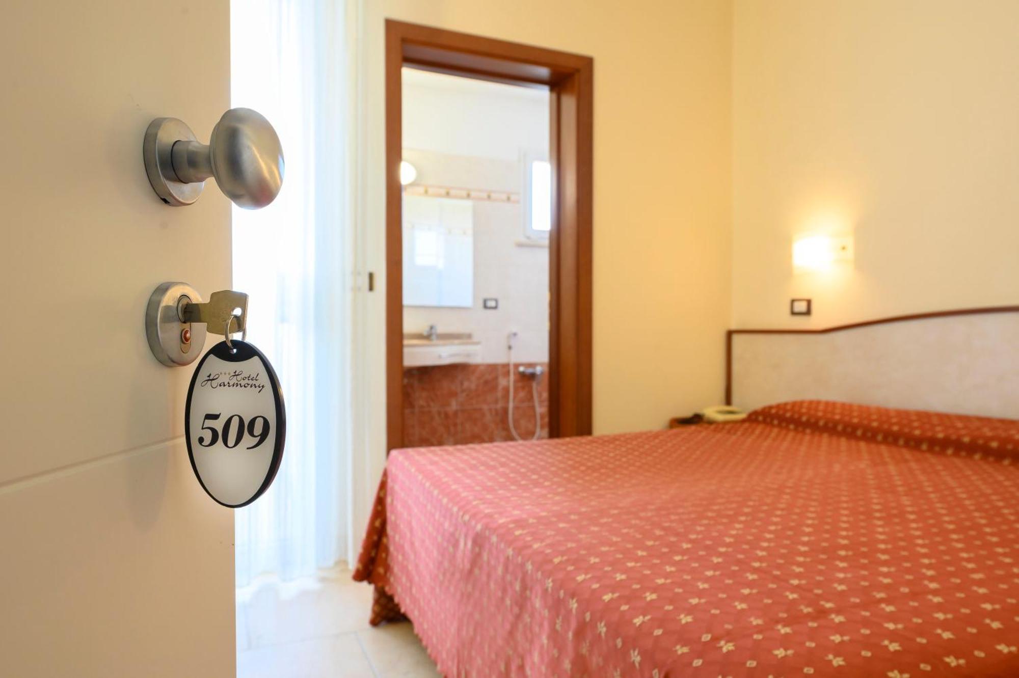 Hotel Harmony Rimini Esterno foto