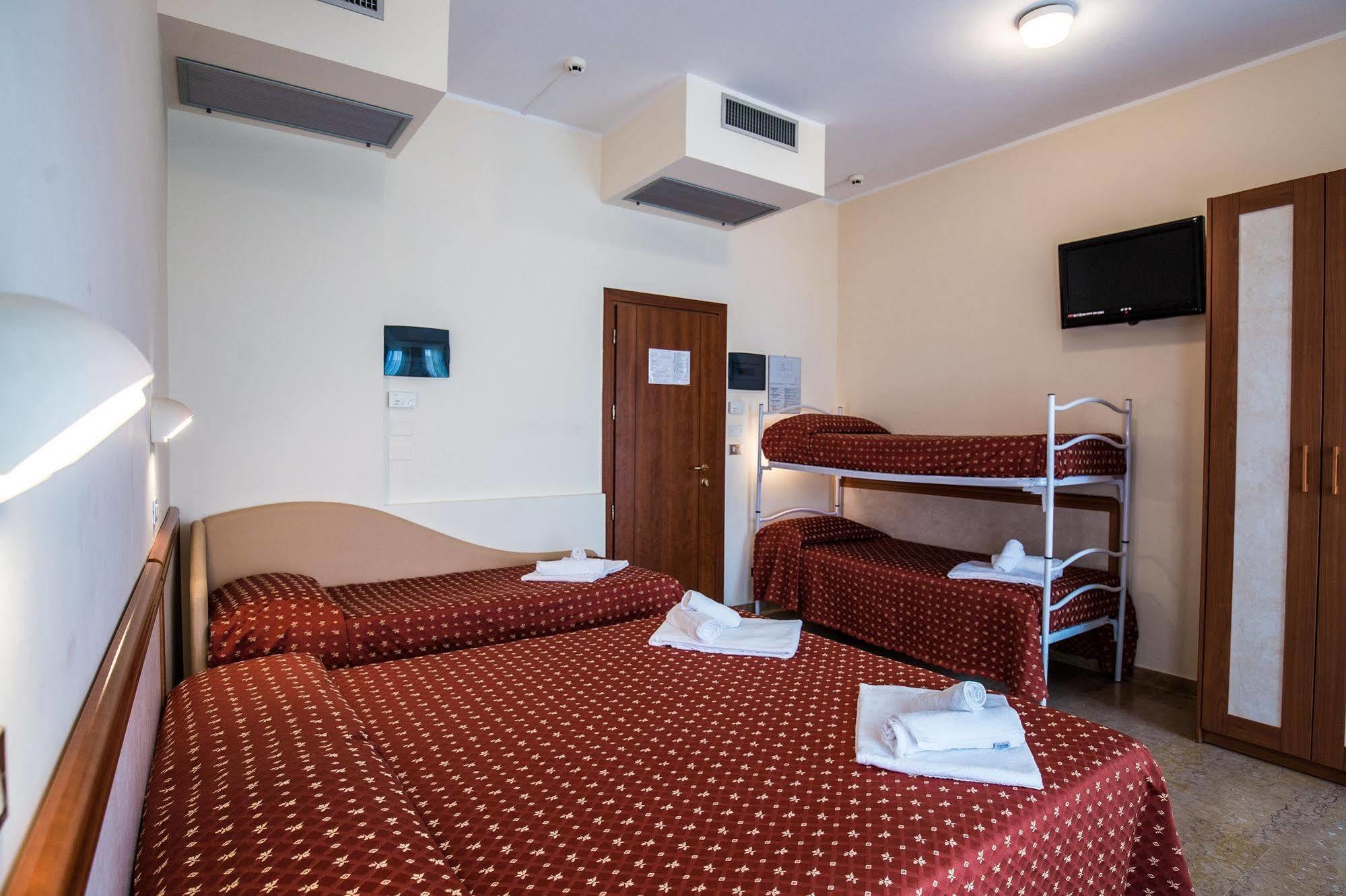 Hotel Harmony Rimini Esterno foto